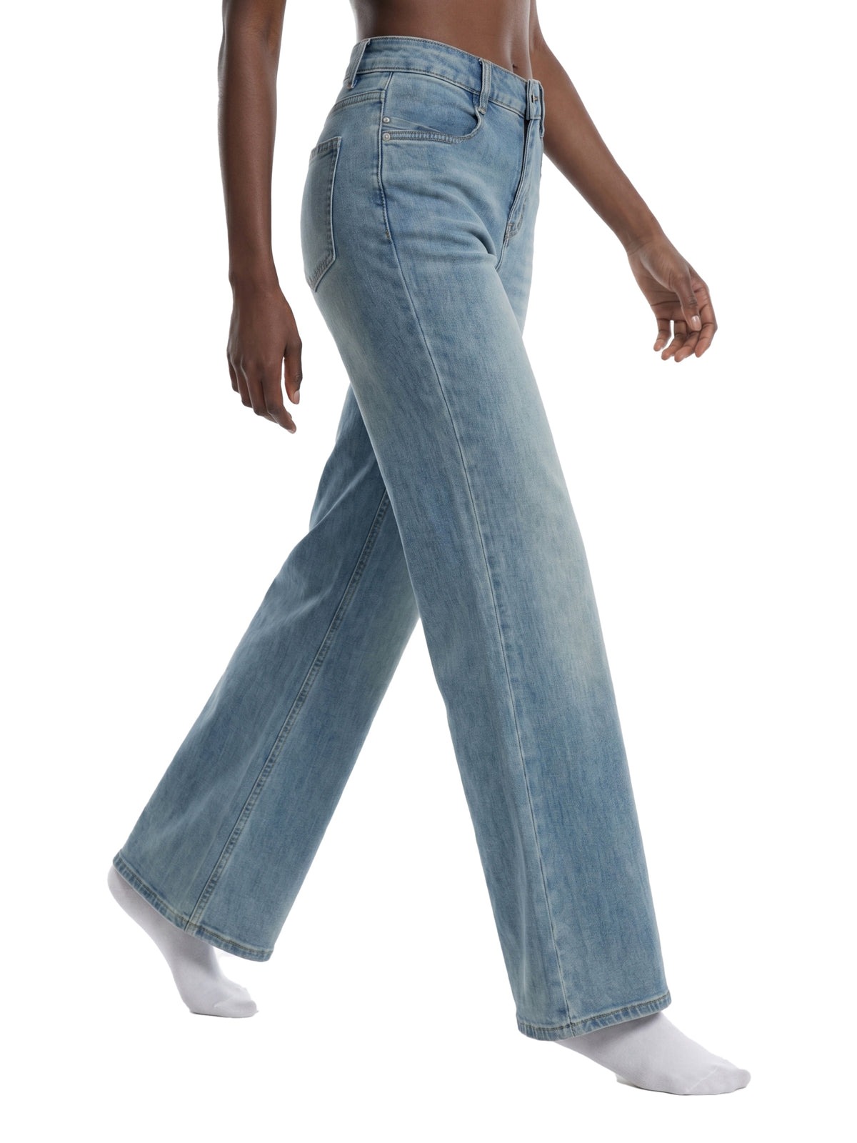 Box Box Boutique Women's Vintage Wash Flared Leg Jeans